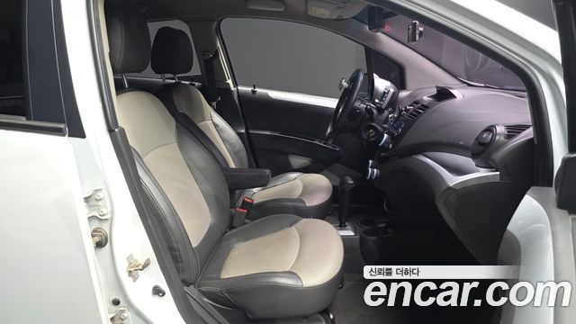 Chevrolet Spark LPG LT Standard 2012 — фото 26