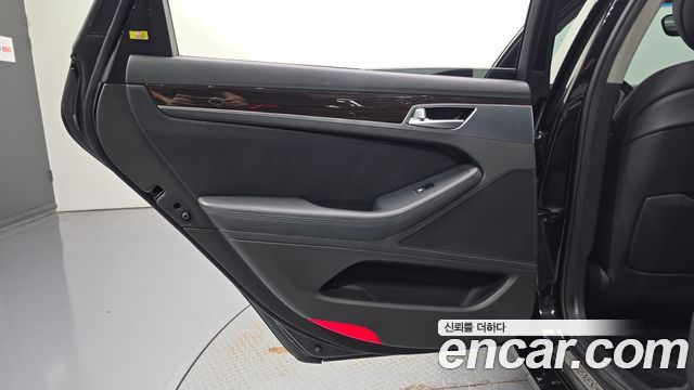 Genesis G80 3.3 GDI AWD Luxury 2018 — фото 25