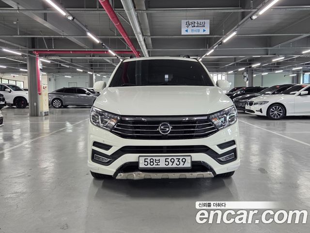 KG Mobility (SsangYong) Korando Turismo 4WD Extreme Sport 9-Seater 2019 — фото 2