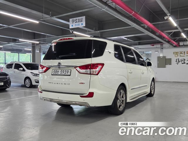 KG Mobility (SsangYong) Korando Turismo 4WD Extreme Sport 9-Seater 2019 — фото 4