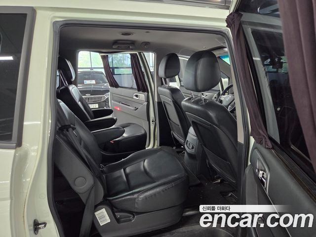 KG Mobility (SsangYong) Korando Turismo 4WD Extreme Sport 9-Seater 2019 — фото 15