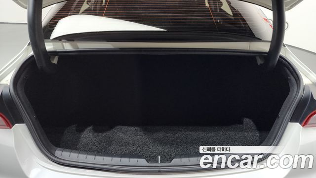 Kia K5 (III) 2.0 Noblesse 2020 — фото 18