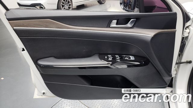 Kia K5 (III) 2.0 Noblesse 2020 — фото 24