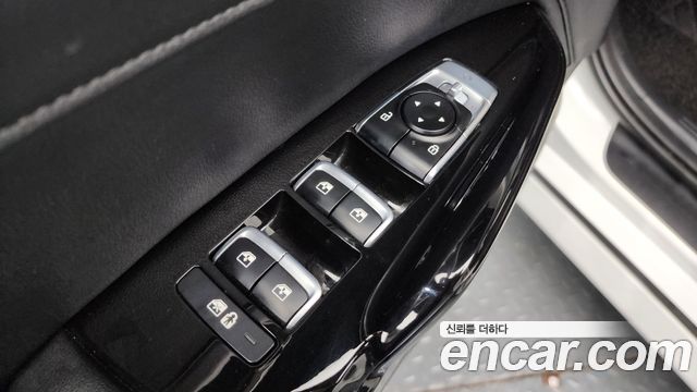 Kia K5 (III) 2.0 Noblesse 2020 — фото 30