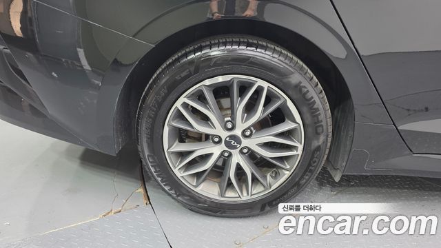 Kia K5 (III) 2.0 Prestige 2023 — фото 5