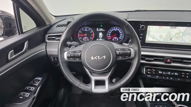 Kia K5 (III) 2.0 Prestige 2023 — фото 13