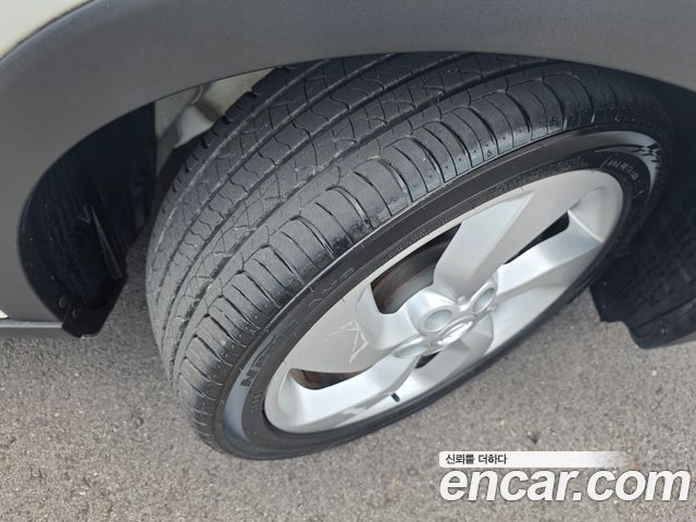 KG Mobility (SsangYong) Tivoli LX 2WD DLX 2015 — фото 5