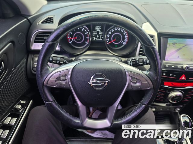 KG Mobility (SsangYong) Tivoli LX 2WD DLX 2015 — фото 15