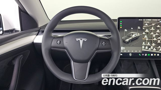 Tesla Model Y Long Range AWD 2024 — фото 13
