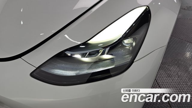 Tesla Model Y Long Range AWD 2024 — фото 22