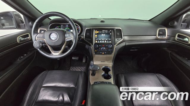 Jeep Grand Cherokee 3.6 Overland WK2 2015 — фото 7