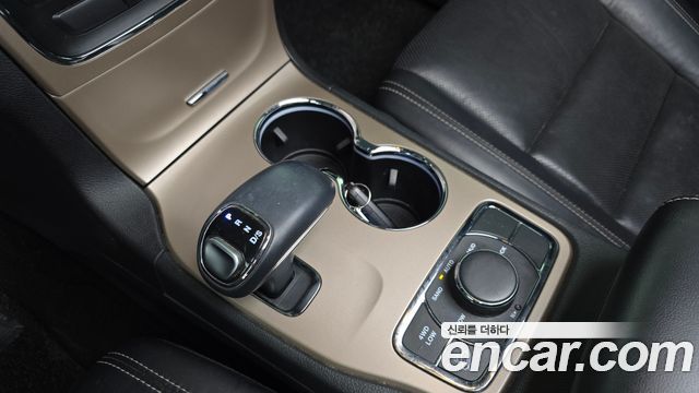 Jeep Grand Cherokee 3.6 Overland WK2 2015 — фото 9