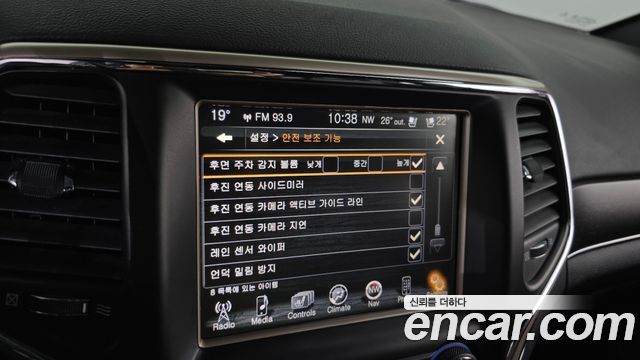 Jeep Grand Cherokee 3.6 Overland WK2 2015 — фото 19