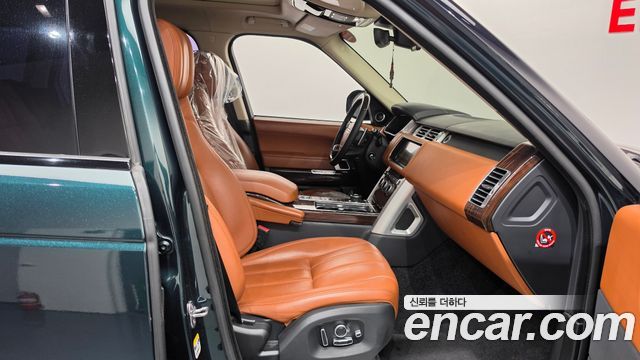 Land Rover Range Rover (IV) 4.4 SDV8 AB DIESEL 2017 — фото 15