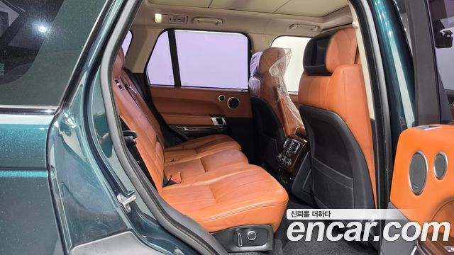 Land Rover Range Rover (IV) 4.4 SDV8 AB DIESEL 2017 — фото 16
