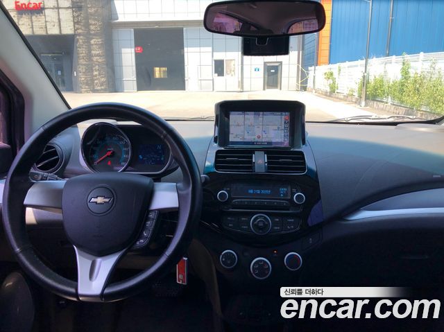 Chevrolet Spark LS+ 2015 — фото 10