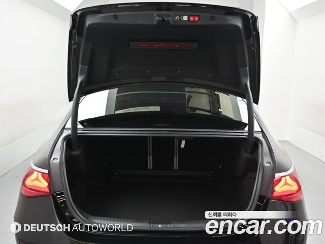 Mercedes-Benz E-Class (W214) E300 4MATIC AMG Line 2025 — фото 24