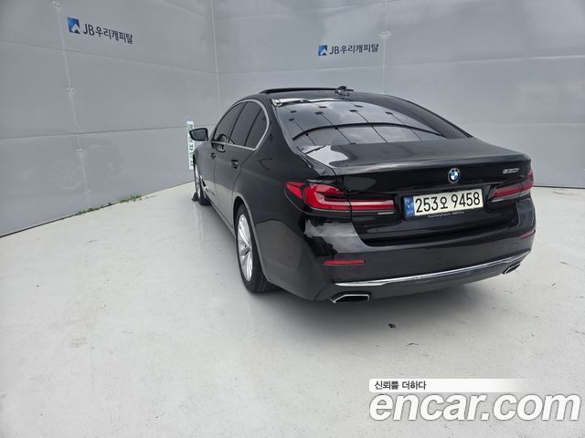 BMW 5 Series (G30) 530i Luxury 2021 — фото 5