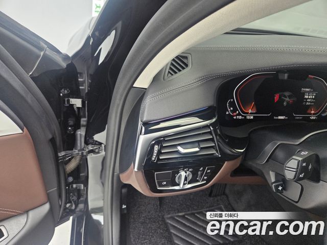 BMW 5 Series (G30) 530i Luxury 2021 — фото 11