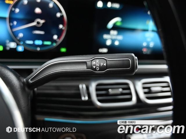 Mercedes-Benz GLS-Class (X167) Maybach GLS600 4MATIC 2023 — фото 9