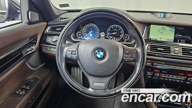 BMW 7 Series (F01) 750Li xDrive Individual 2015 — фото 17