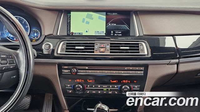 BMW 7 Series (F01) 750Li xDrive Individual 2015 — фото 18