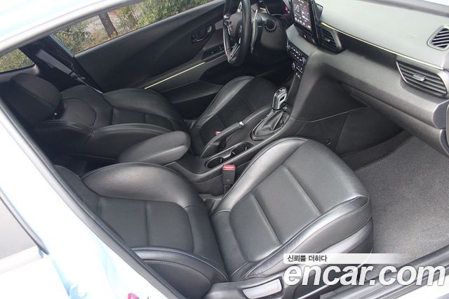 Hyundai Veloster (JS) 2.0 N 2021 — фото 19