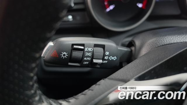 KG Mobility (SsangYong) Tivoli Air Diesel IX 2WD 2018 — фото 18