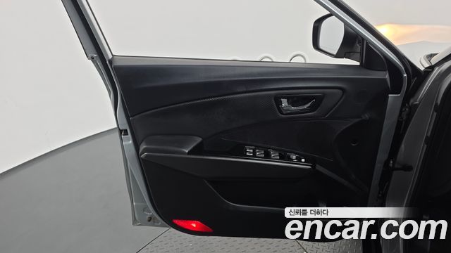 KG Mobility (SsangYong) Tivoli Air Diesel IX 2WD 2018 — фото 24