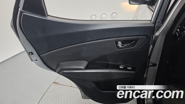 KG Mobility (SsangYong) Tivoli Air Diesel IX 2WD 2018 — фото 25