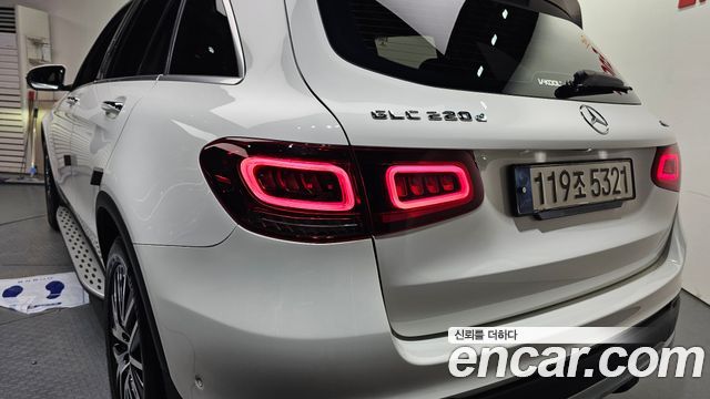 Mercedes-Benz GLC-Class (X253) GLC220 d 4MATIC 2021 — фото 23