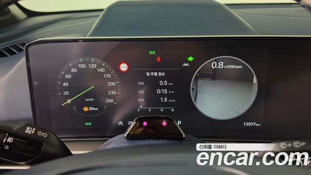 Kia Sportage (V) Gasoline 1.6 Turbo 2WD Signature X Line 2026 — фото 8