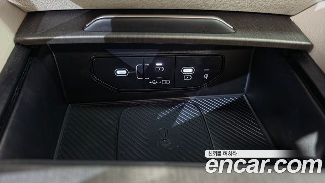 Kia Sportage (V) Gasoline 1.6 Turbo 2WD Signature X Line 2026 — фото 12