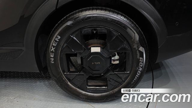 Kia Sportage (V) Gasoline 1.6 Turbo 2WD Signature X Line 2026 — фото 21