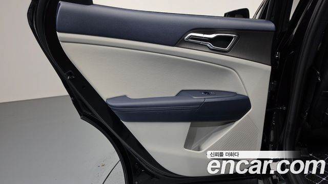 Kia Sportage (V) Gasoline 1.6 Turbo 2WD Signature X Line 2026 — фото 25