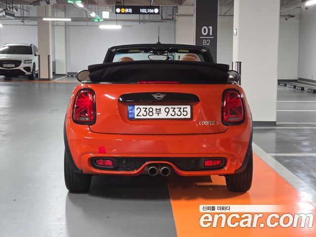 MINI Cooper S Convertible Standard 3rd 2019 — фото 6
