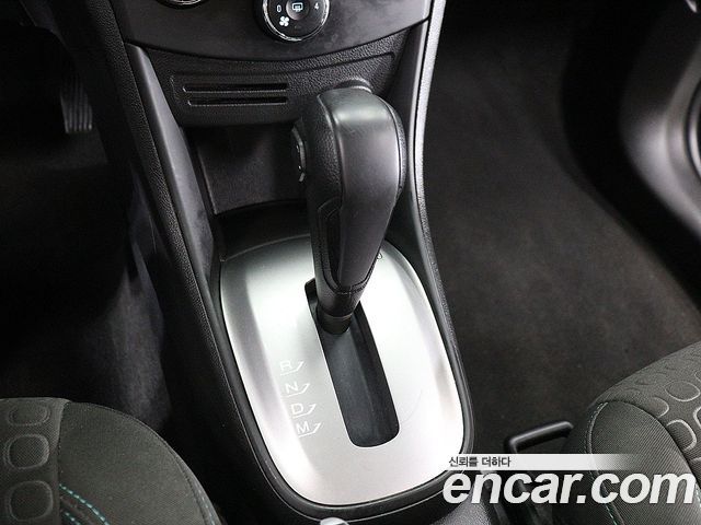 Chevrolet Trax 1.4 LS 2015 — фото 9