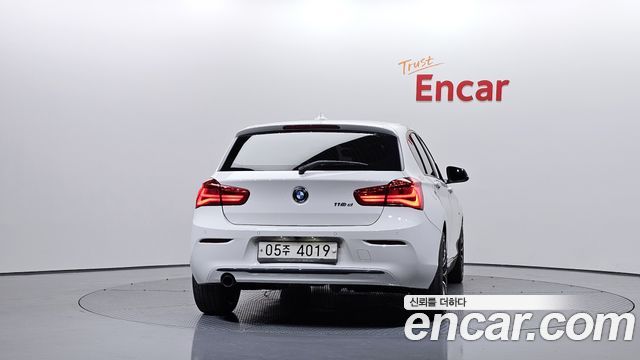 BMW 1 Series (F20) 118d Sport 5Door 2016 — фото 4
