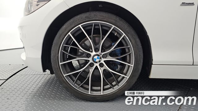 BMW 1 Series (F20) 118d Sport 5Door 2016 — фото 5