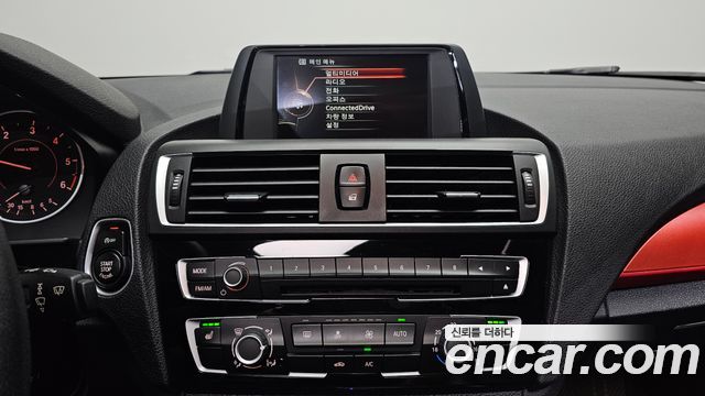 BMW 1 Series (F20) 118d Sport 5Door 2016 — фото 14
