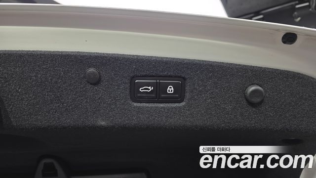 Kia K8 Hybrid Signature 2025 — фото 17