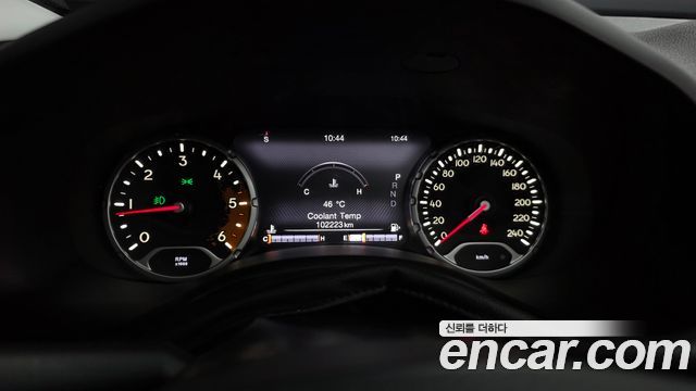 Jeep Renegade 2.0 Diesel Limited AWD 2017 — фото 8