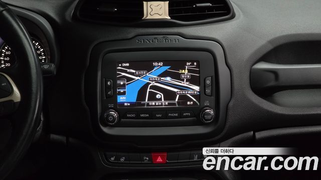 Jeep Renegade 2.0 Diesel Limited AWD 2017 — фото 14