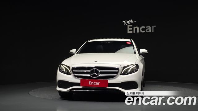 Mercedes-Benz E-Class (W213) E300 Avantgarde 2019 — фото 3