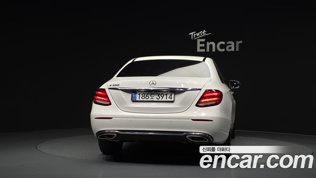 Mercedes-Benz E-Class (W213) E300 Avantgarde 2019 — фото 4