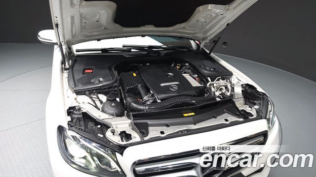 Mercedes-Benz E-Class (W213) E300 Avantgarde 2019 — фото 6