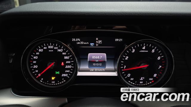 Mercedes-Benz E-Class (W213) E300 Avantgarde 2019 — фото 8