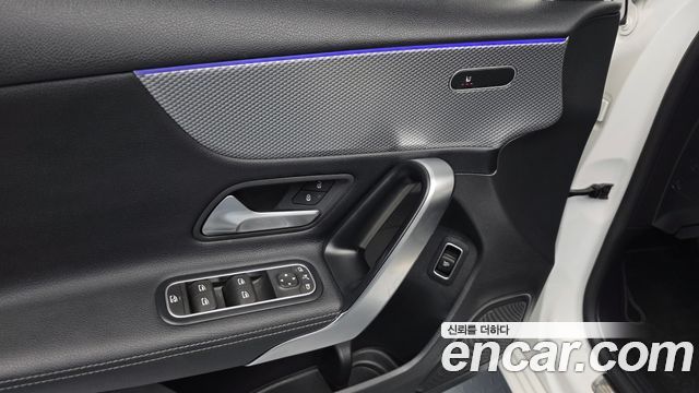 Mercedes-Benz A-Class (W177) A200d Sedan 2022 — фото 16