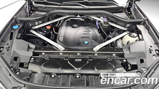 BMW X6 (G06) xDrive40i M Sport 2024 — фото 6