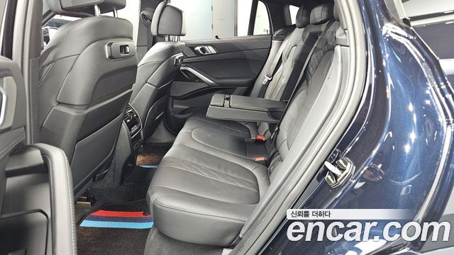 BMW X6 (G06) xDrive40i M Sport 2024 — фото 12